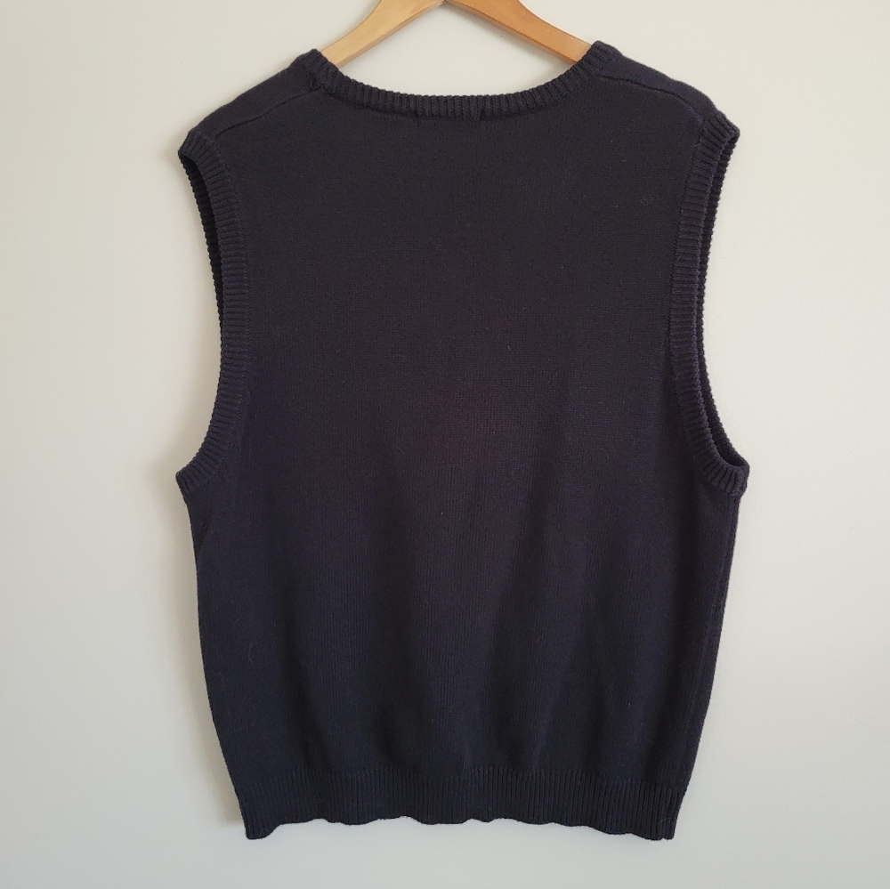 Vintage Floral Embroidered Vest - Picture 2 of 4